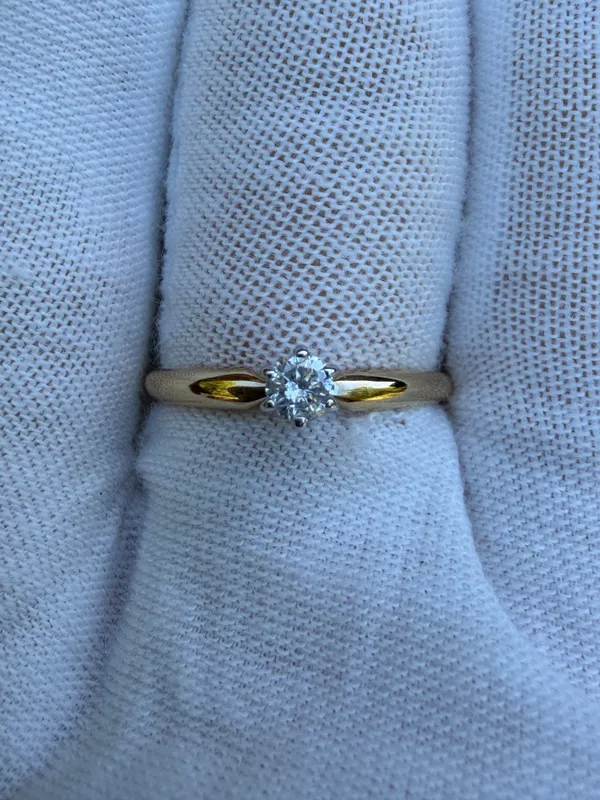 .15ct 14k Solitaire Ring from auction in Springfield, Missouri — image 38
