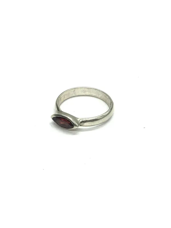 Sterling silver ring from auction in Springfield, Missouri — image 33