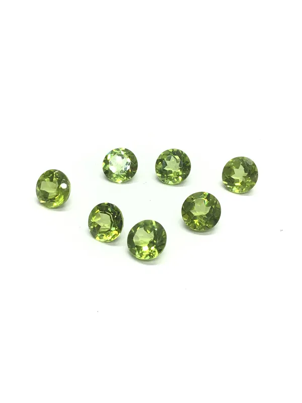 Peridot gemstones from auction in Springfield, Missouri — image 31