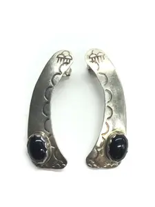 Vintage Teddy Goodluck black onyx earrings
