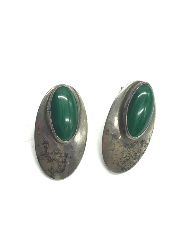 Navajo malachite earrings from auction in Springfield, Missouri — image 37