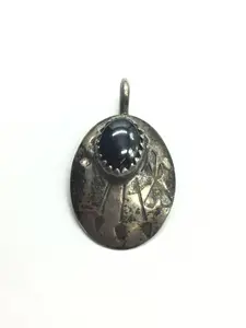 Navajo black onyx pendant