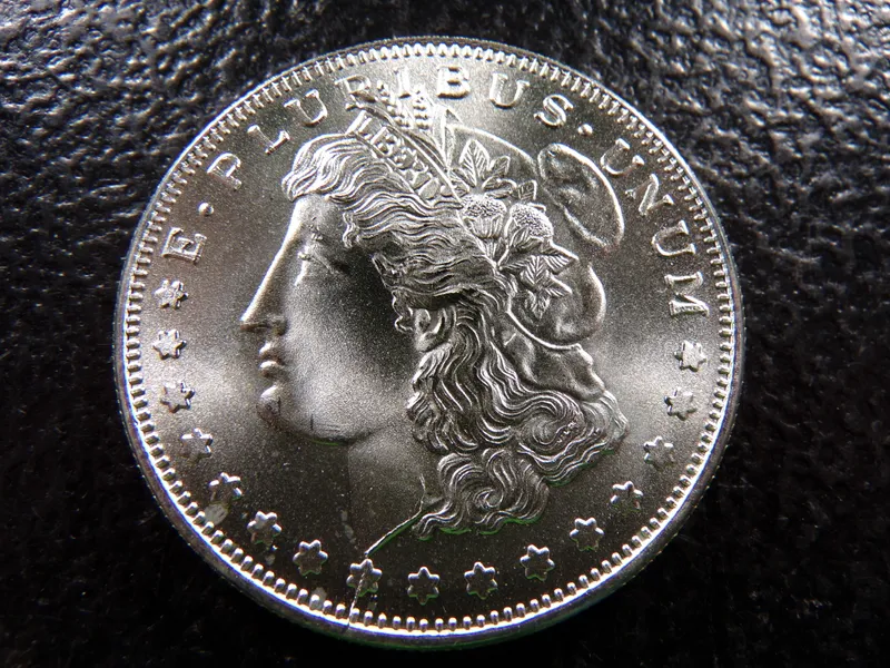 SILVER COLLECTIBLE 1 OUNCE .999 FINE SILVER from auction in Englewood, Ohio — image 9
