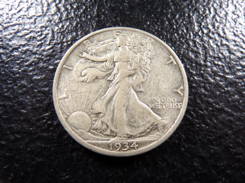 1934 WALKING LIBERTY SILVER HALF DOLLAR from auction in Englewood, Ohio — image 11