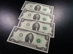 2017-A SET OF 3 UNC. GREEN SEAL CONSECUTIVE SERIAL NUMBERS $2 FEDERAL RESERVE NOTES