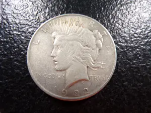 1922 PEACE SILVER DOLLAR