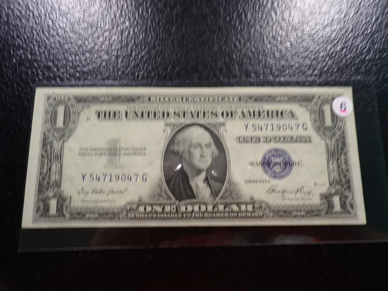 1935-E BLUE SEAL CRISP PAPER $1 SILVER CERTIFICATE from auction in Englewood, Ohio — image 7