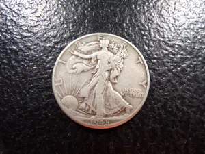 1945-D WALKING LIBERTY SILVER HALF DOLLAR