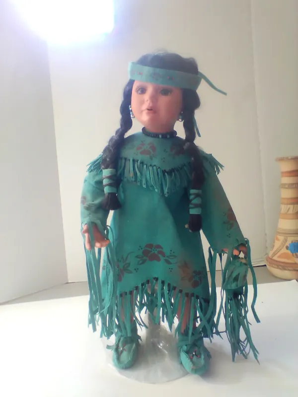 The Hamilton Collection Meadowlark Porcelain Doll 1994 from auction in Brewton, Alabama — image 40