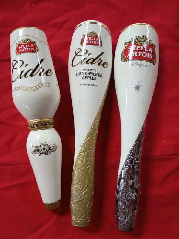 A Trio of Stella Artois and Stella Artois Cidre Ceramic Beer Tap Handles from auction in Brewton, Alabama — image 43
