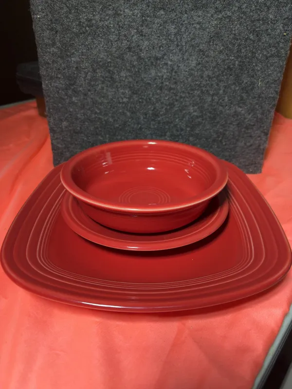 A Trio of Homer Laughlin Scarlet Fiesta Ceramic Dinnerware Pieces from auction in Brewton, Alabama — image 14