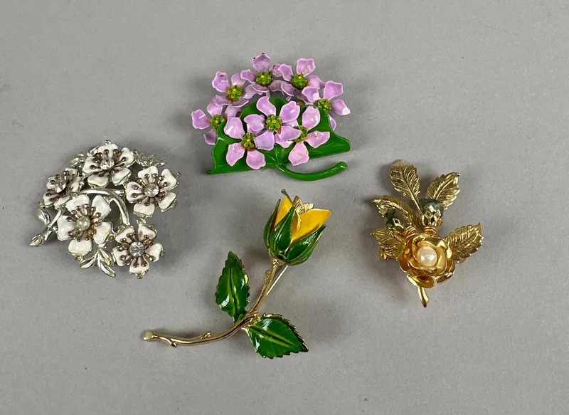 Collection of Four Vintage Enamel Flower Brooches from auction in Cranston, Rhode Island — image 12