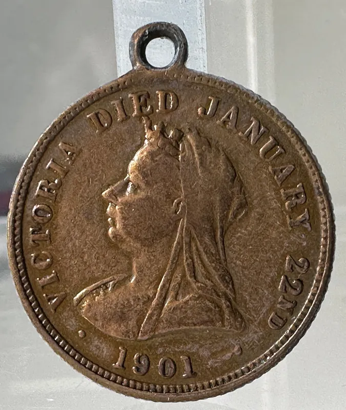 Queen Victoria Memorial Medal, 1901 from auction in Cranston, Rhode Island — image 30