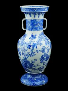 ANTIQUE JAPANESE MEIJI HIRADO WARE PORCELAIN VASE