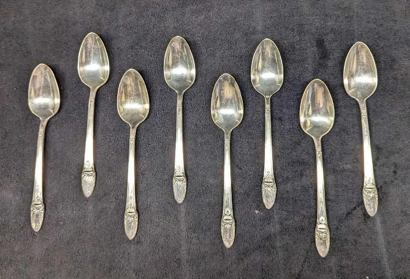 8 Vintage Rogers Bros First Love Spoons from auction in Orlando, Florida — image 42