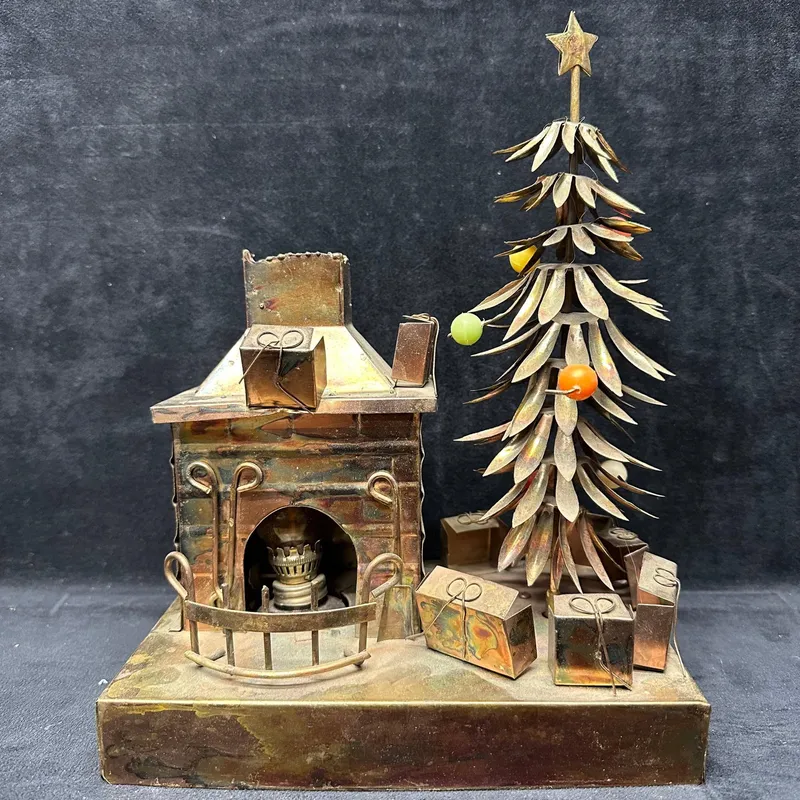 Music Box Metal Brass Sankyo Merry Christmas Tree Fireplace Glass Oil Lamp Light Diorama from auction in Orlando, Florida — image 27