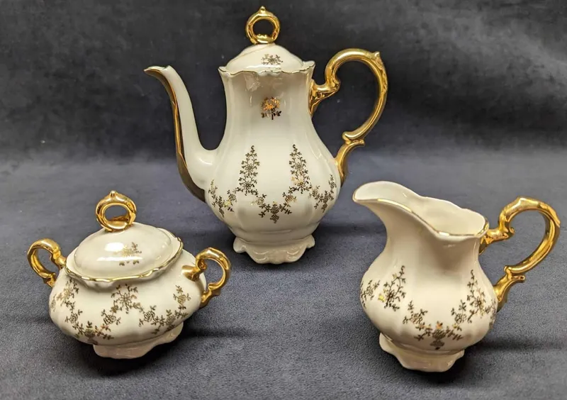 Alka Bavaria Rosemarie Tea Pot Creamer & Sugar Bowl from auction in Orlando, Florida — image 4