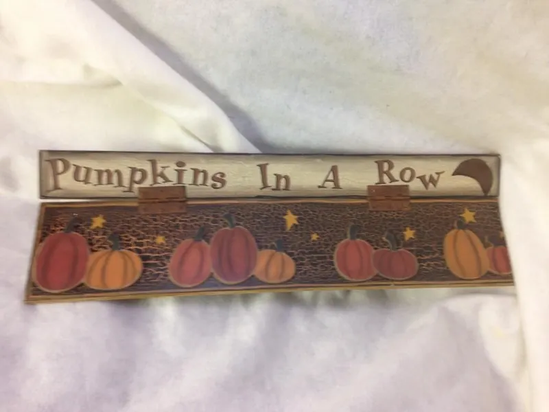 NOS-Halloween Decor wood Sign-Pumpkins in a Row-lot 3 Debbie Bryan Collection from auction in Orlando, Florida — image 32