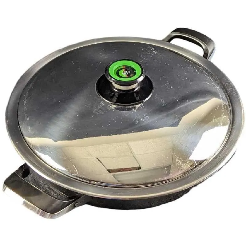 AMC Stainless Steel Roasting Pan With Lid from auction in Orlando, Florida — image 45