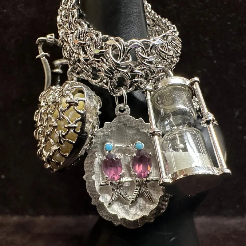 American Sterling Charm Bracelet Heart Christmas Time Keeper Charms from auction in Orlando, Florida — image 37