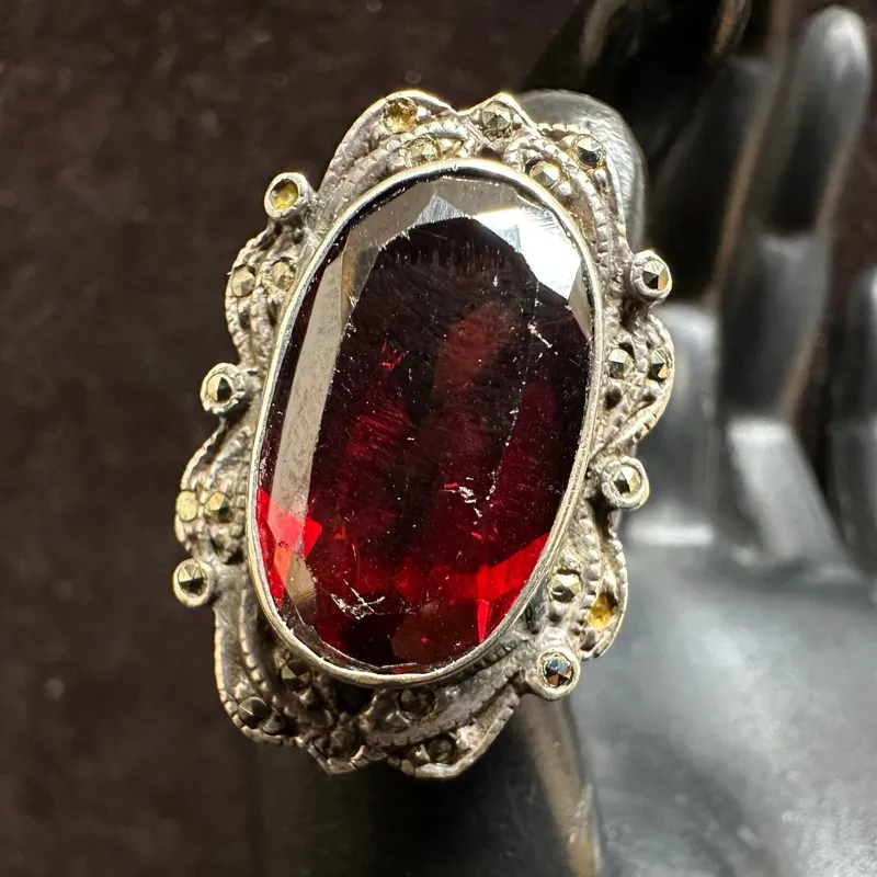 925 Sterling Silver Red Glass and Marcasite Ring N9 from auction in Orlando, Florida — image 38
