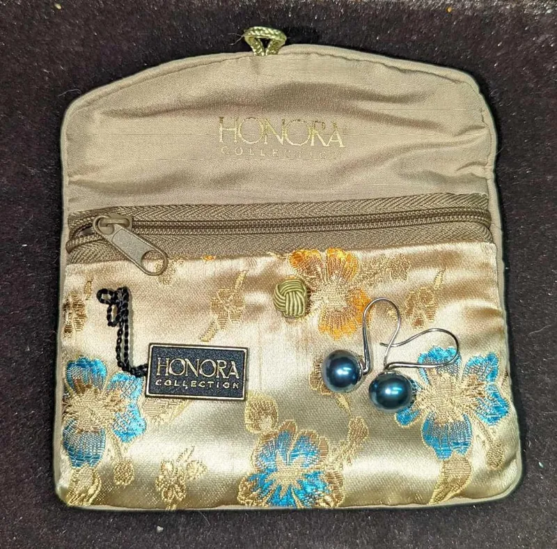 Honora Collection Solid Blue Pearl Hook Earrings from auction in Orlando, Florida — image 44
