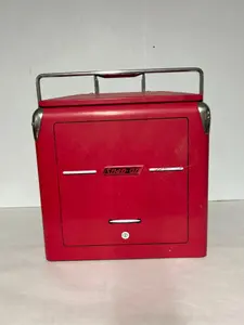 Snap-on Red Metal Picnic Cooler