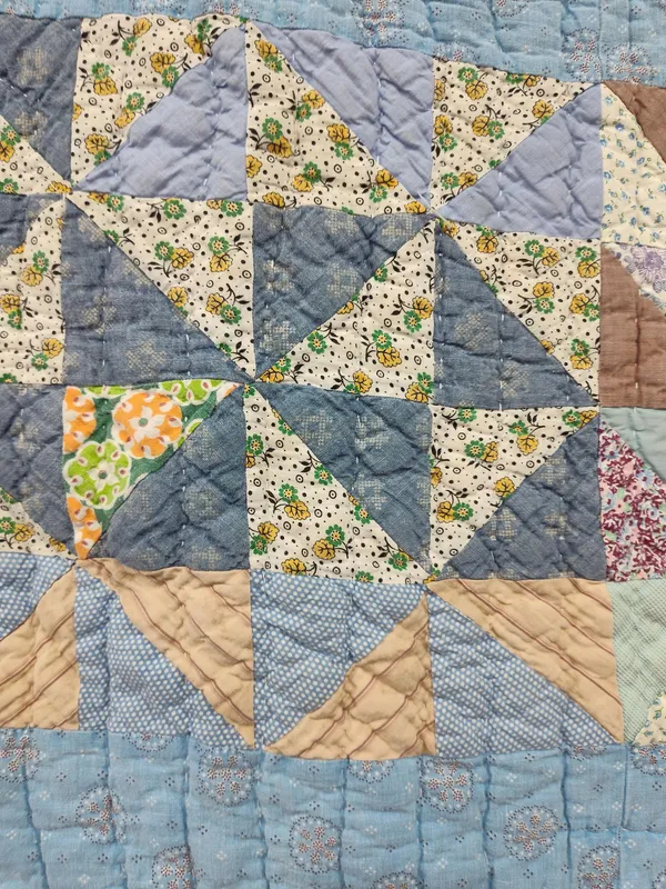 American Hand-Pieced & Quilted Patchwork Quilt from auction in Dundee, Ohio — image 13
