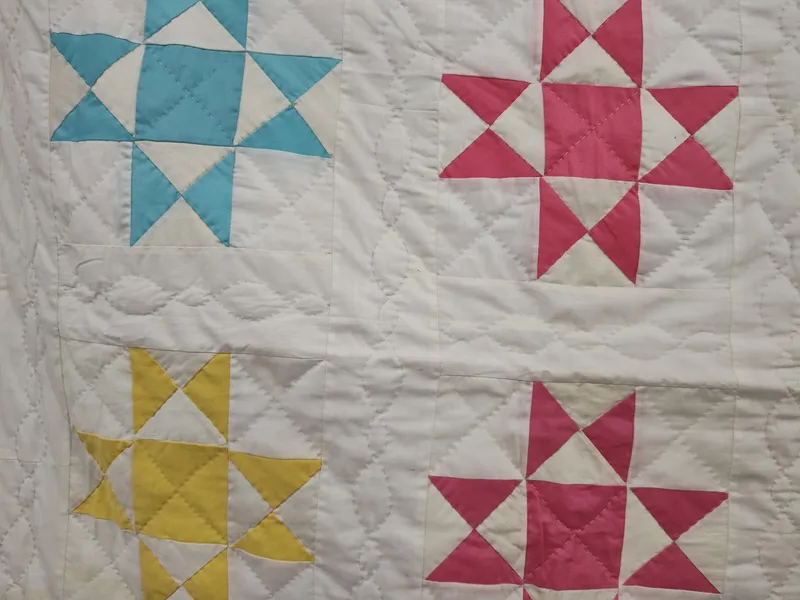 American Sawtooth Star Cotton Patchwork Quilt 1997 from auction in Dundee, Ohio — image 20