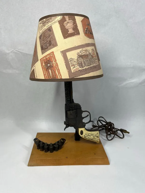 Western Six Shooter & Texas Ranger Lamp from auction in Dundee, Ohio — image 35