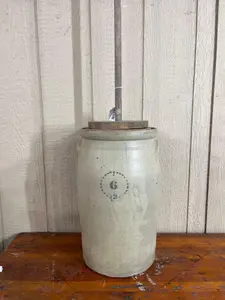 Salt Glazed Butter Churn w/Lid & Dasher