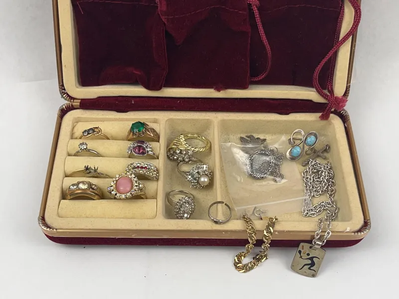 14k Gold & Str. Jewelry Assortment from auction in Dundee, Ohio — image 33
