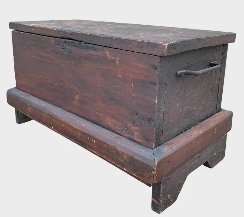 Antique Primitive Diminutive 25 inch Hinged Lid Plank Chest on Bracketed Plinth Base from auction in Dundee, Ohio — image 20