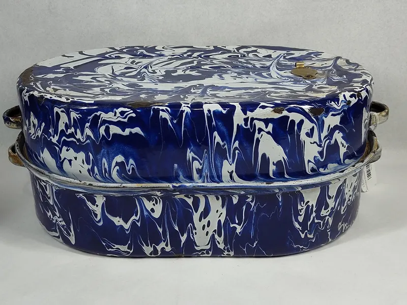 Cobalt Blue Swirl Graniteware Roast Pan from auction in Dundee, Ohio — image 13