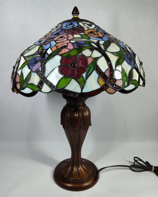 Tiffany-Style Floral Stained Glass Lamp from auction in Dundee, Ohio — image 24