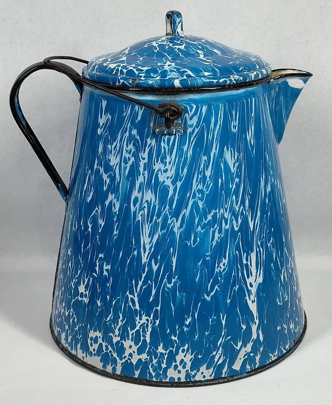 Blue/White Swirl Enamel Coffee Boiler from auction in Dundee, Ohio — image 32