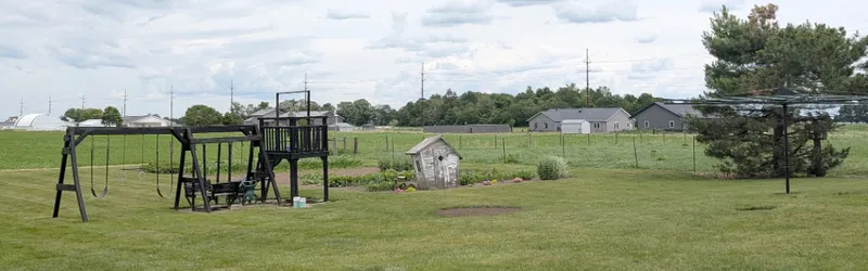 3.25 Acres - House - Barns - Shop — image 1