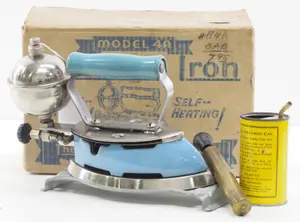 Coleman Model 4A gas iron