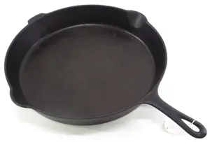Griswold No.14 cast iron skillet