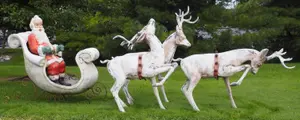 Early Bronner's Santa with sleigh and 3 reindeer
