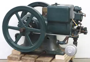 International M 1.5hp engine