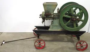 Detroit Engine Works 4hp engine on cart