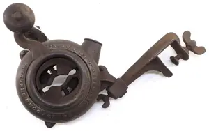 Table-mount, hand-crank Family Corn Sheller