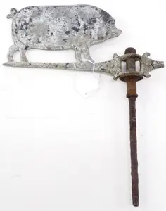 Small pig weathervane arrow