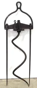 Corkscrew hay spear