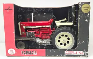 1/8 Scale Case IH 1206 Turbo White Stripe Tractor