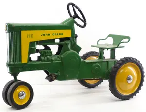 Eska John Deere 130 Pedal Tractor