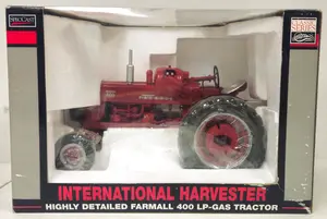 International Harvester 400 WF HD LP Gas Tractor