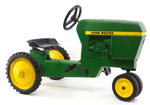 John Deere Pedal Tractor with Trailer