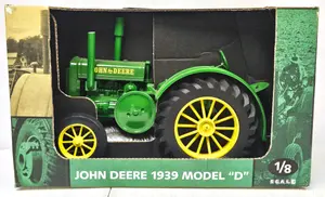 1/8 Scale John Deere WF HD 1939 Model D Tractor